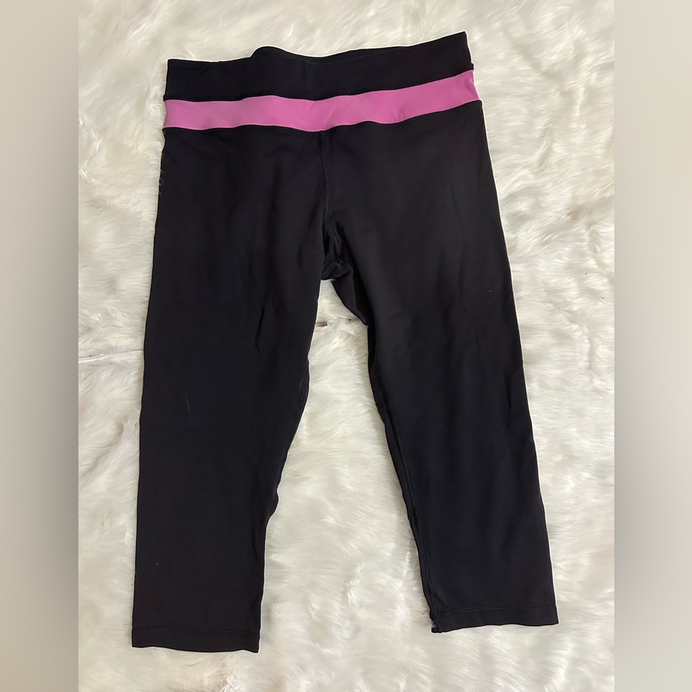 Lululemon Athletica Black and Pink Cropped Leggings